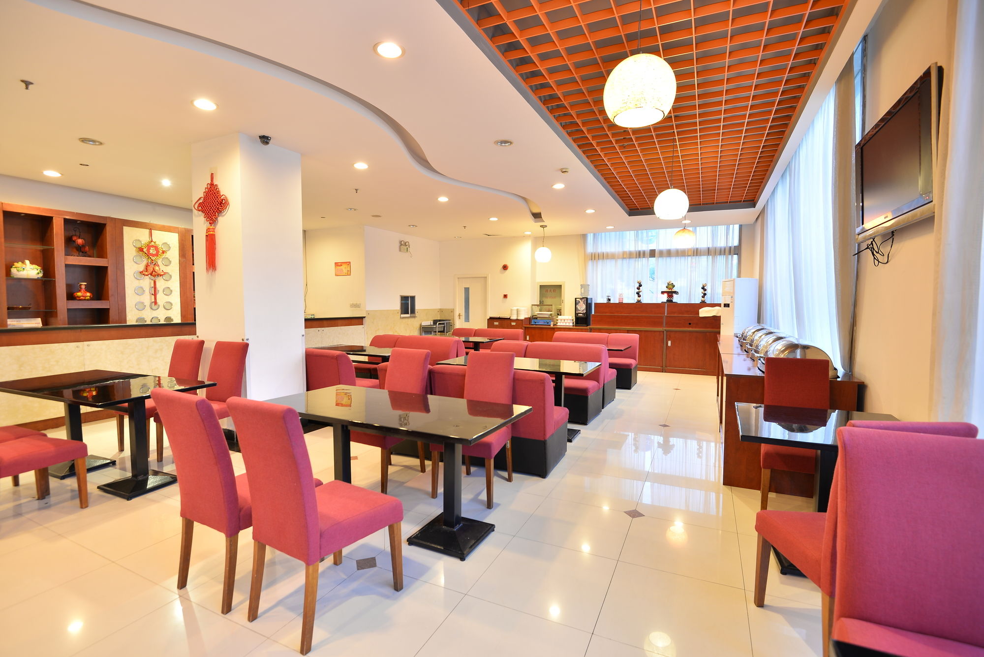 Фото Shanghai Joyful Yard Hotel