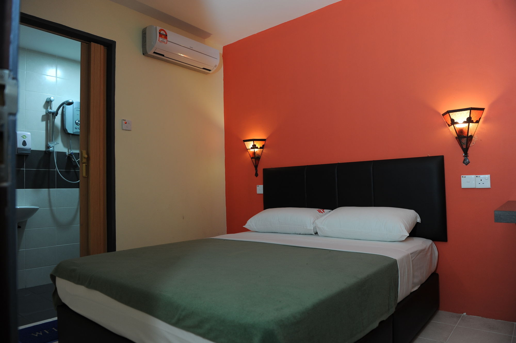 Фото Kuok Pin Hotel