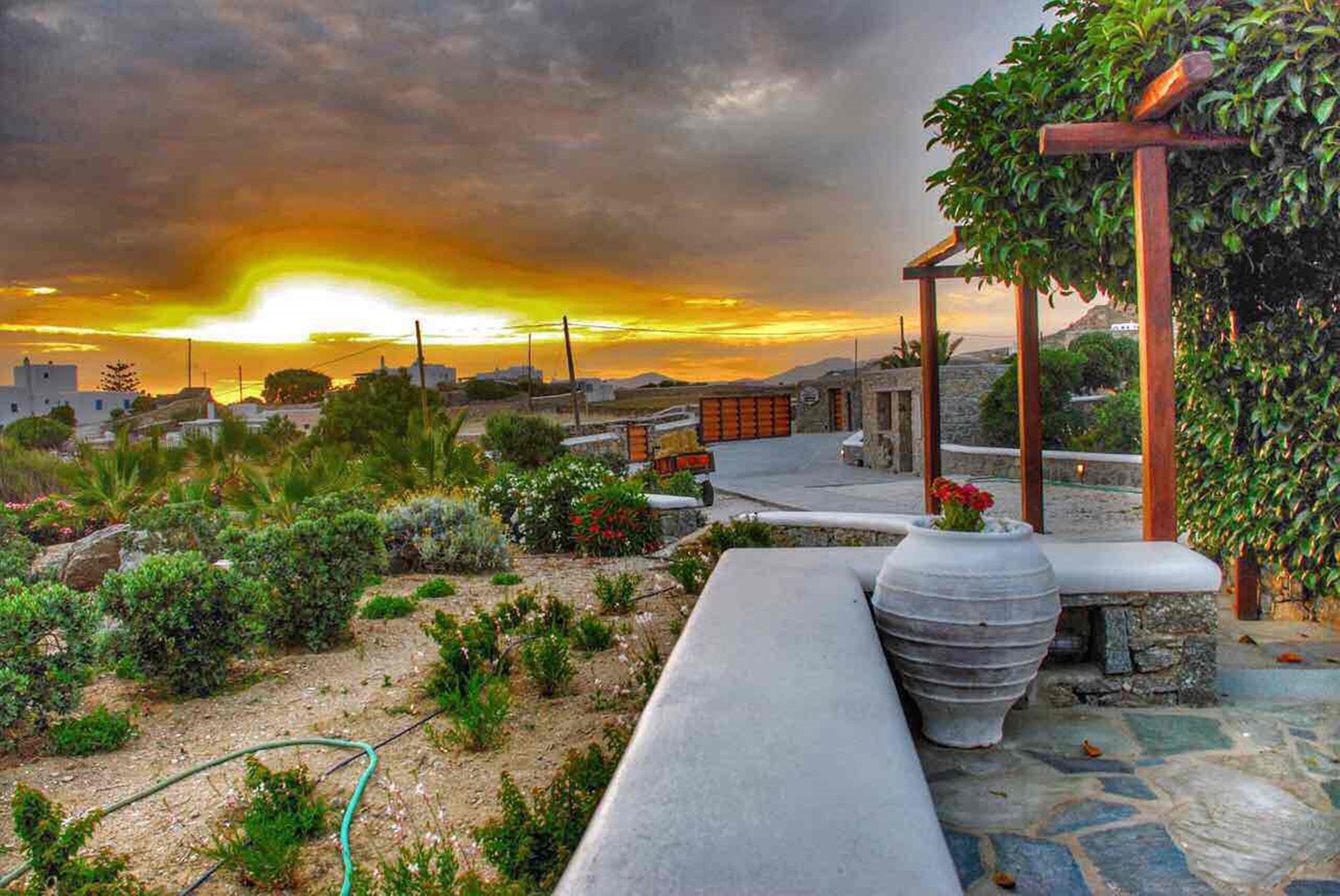 Фото Aletro Cottage Houses