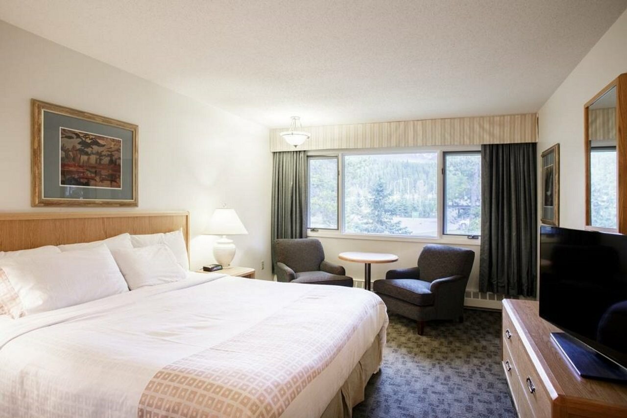 Фото Mountaineer Lodge