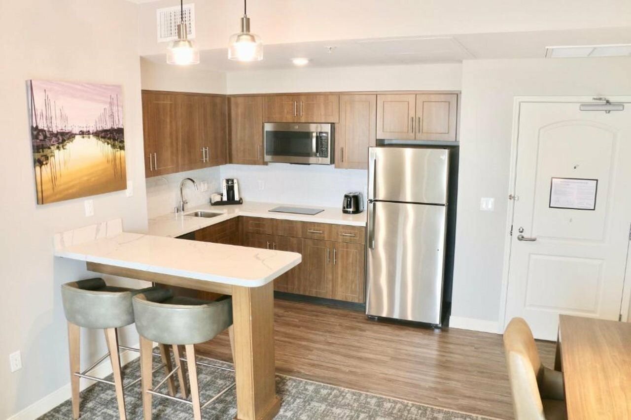 Фото Staybridge Suites Long Beach Airport, an Ihg Hotel