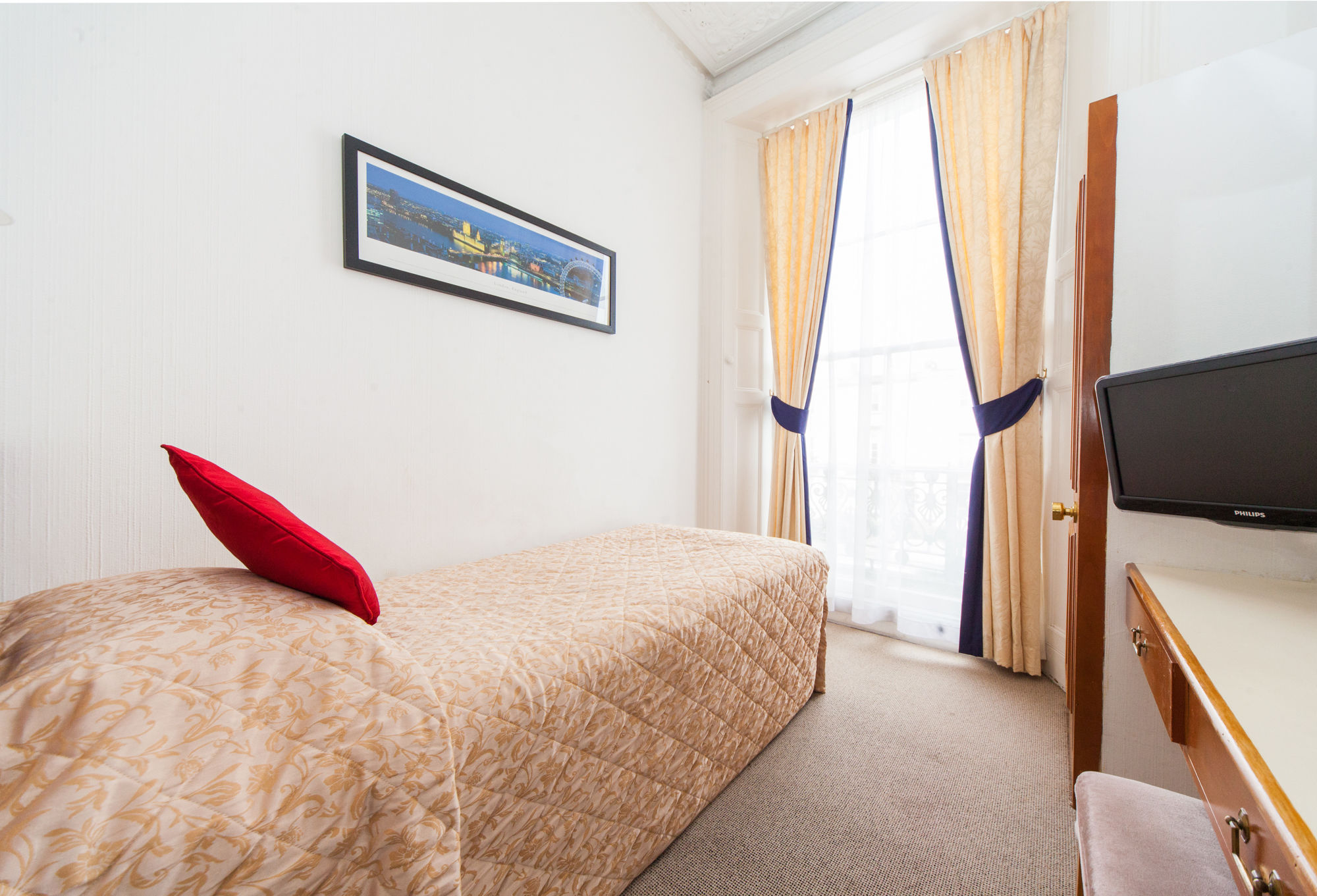 Фото The Washington