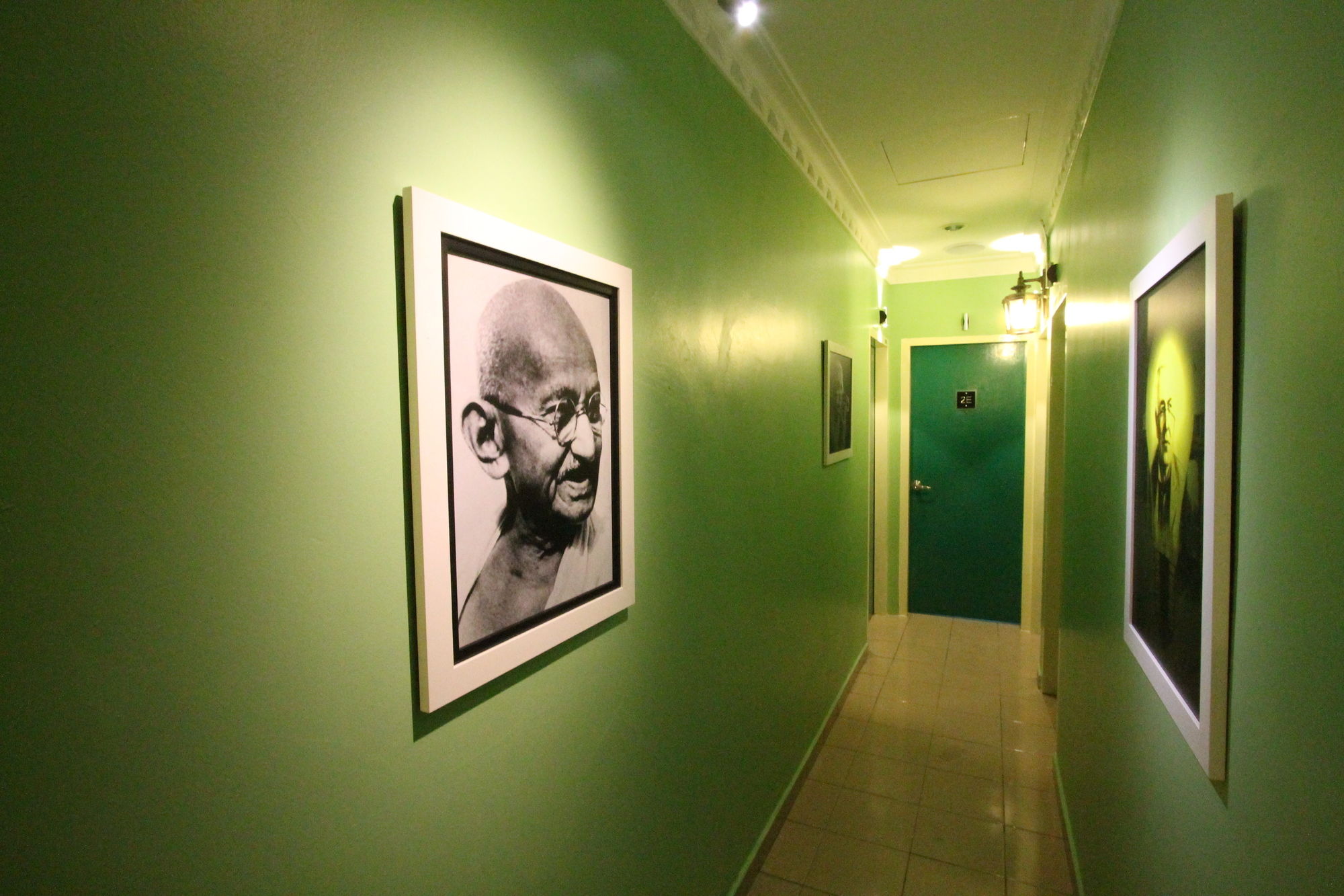 Фото Hotel Station 18