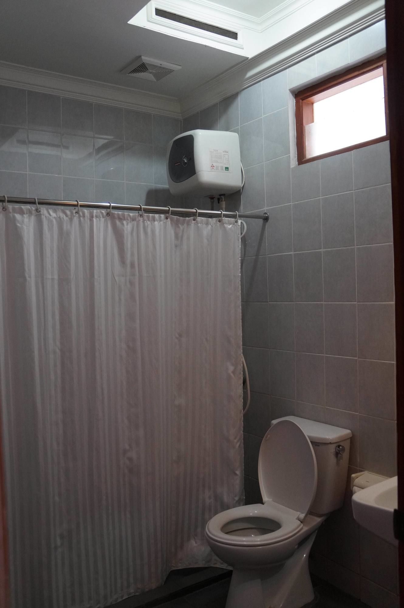 Фото Hotel Kirana