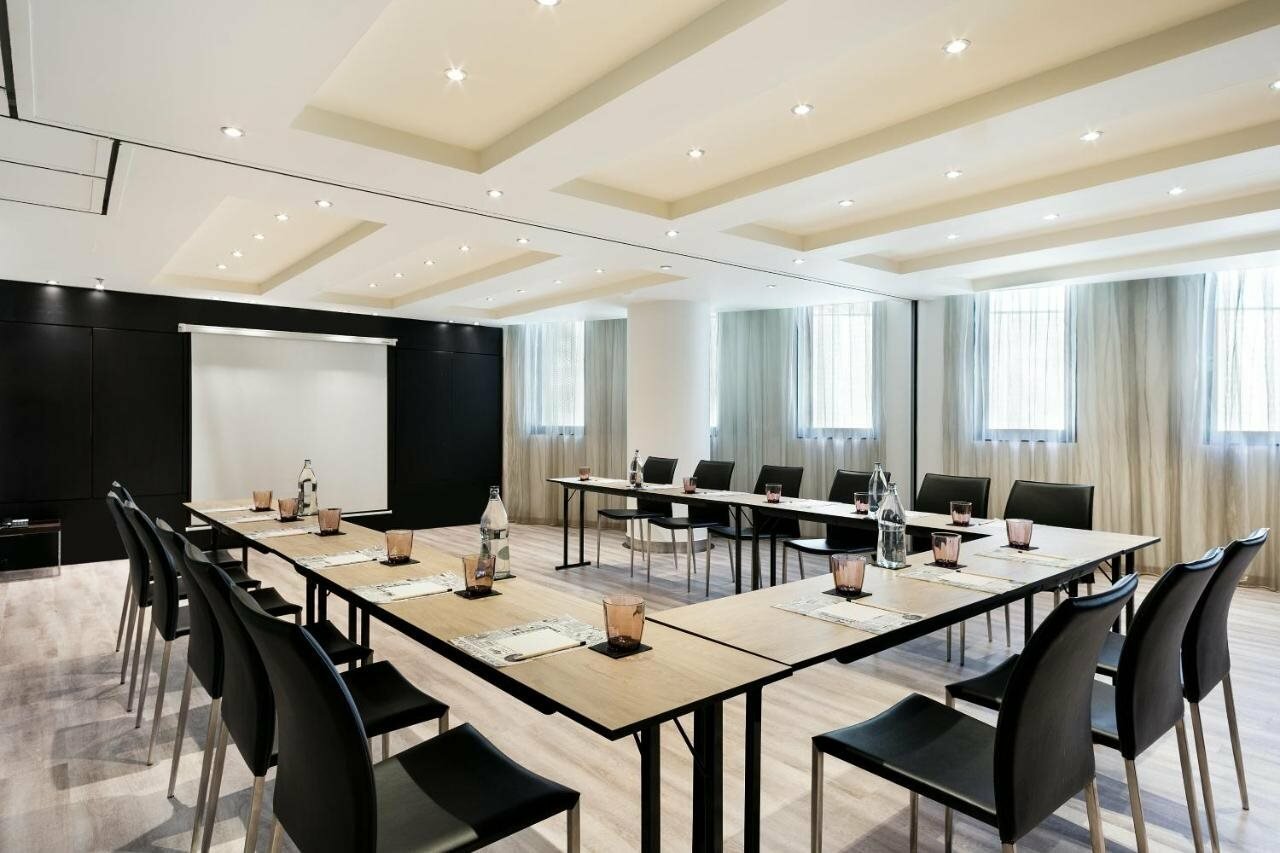 Фото Hotel Barcelona Condal Mar Affiliated by Meliá