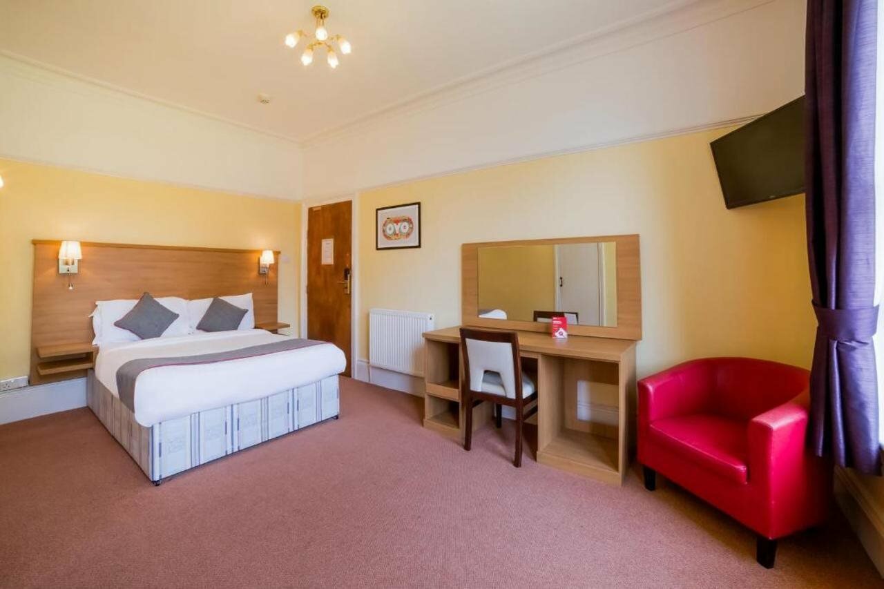 Фото Oyo Eagle House Hotel, St Leonards Hastings