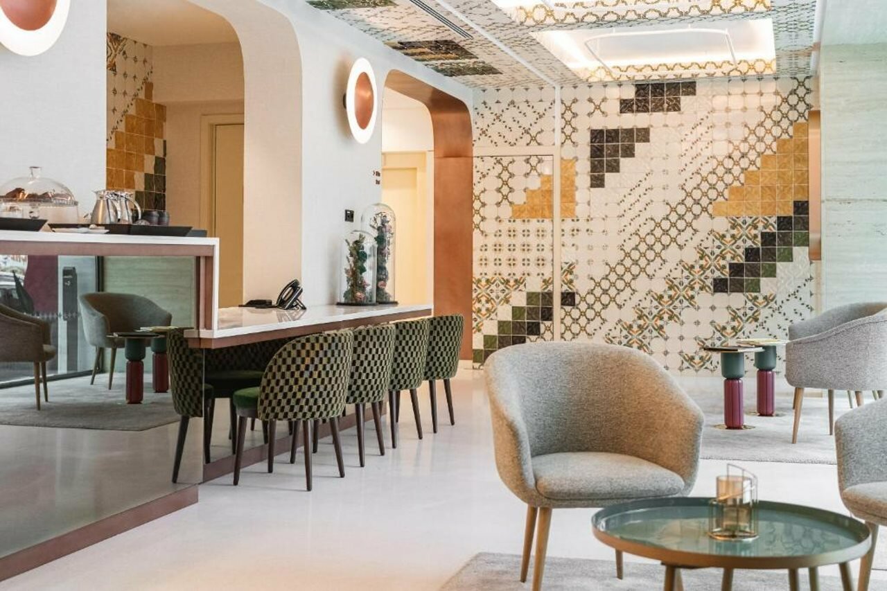 Фото Luster Hotel