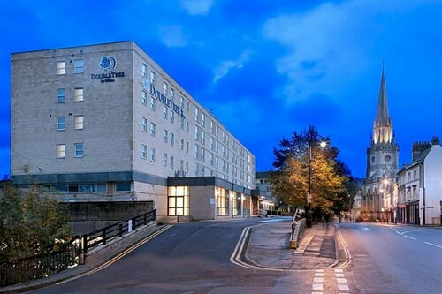 Внешний вид отеля DoubleTree by Hilton Bath в Бате, фото 2