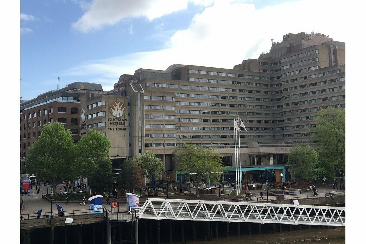 Фото The Tower Hotel