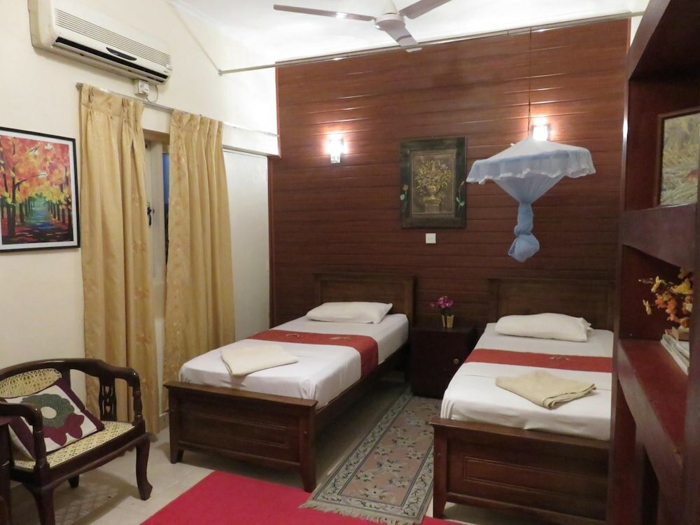 Фото Days Inn Kandy