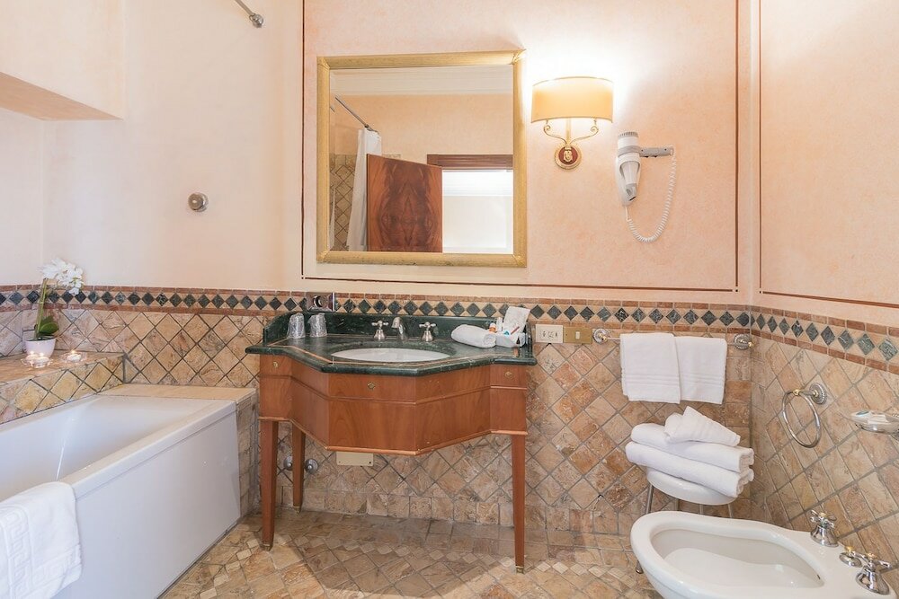 Фото Hotel Torre Sant Angelo