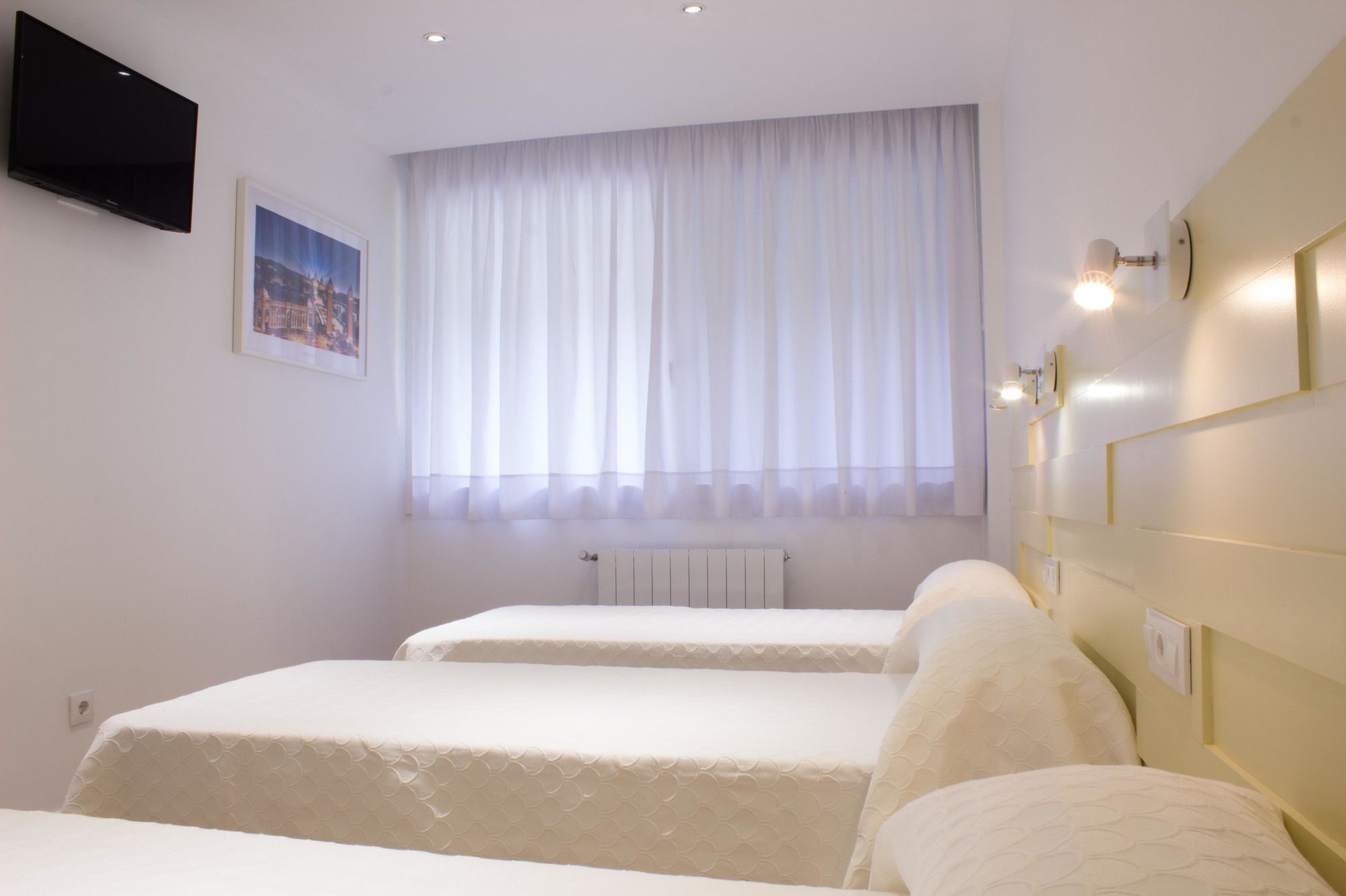 Фото Hostal Nova