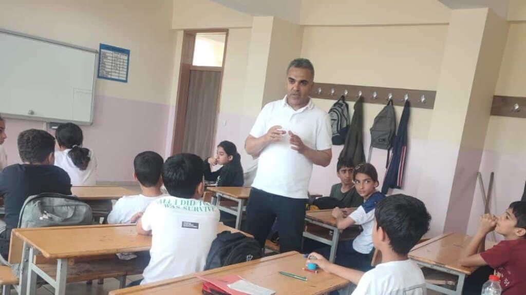 School Yesiltepe Middle School, Batman, photo