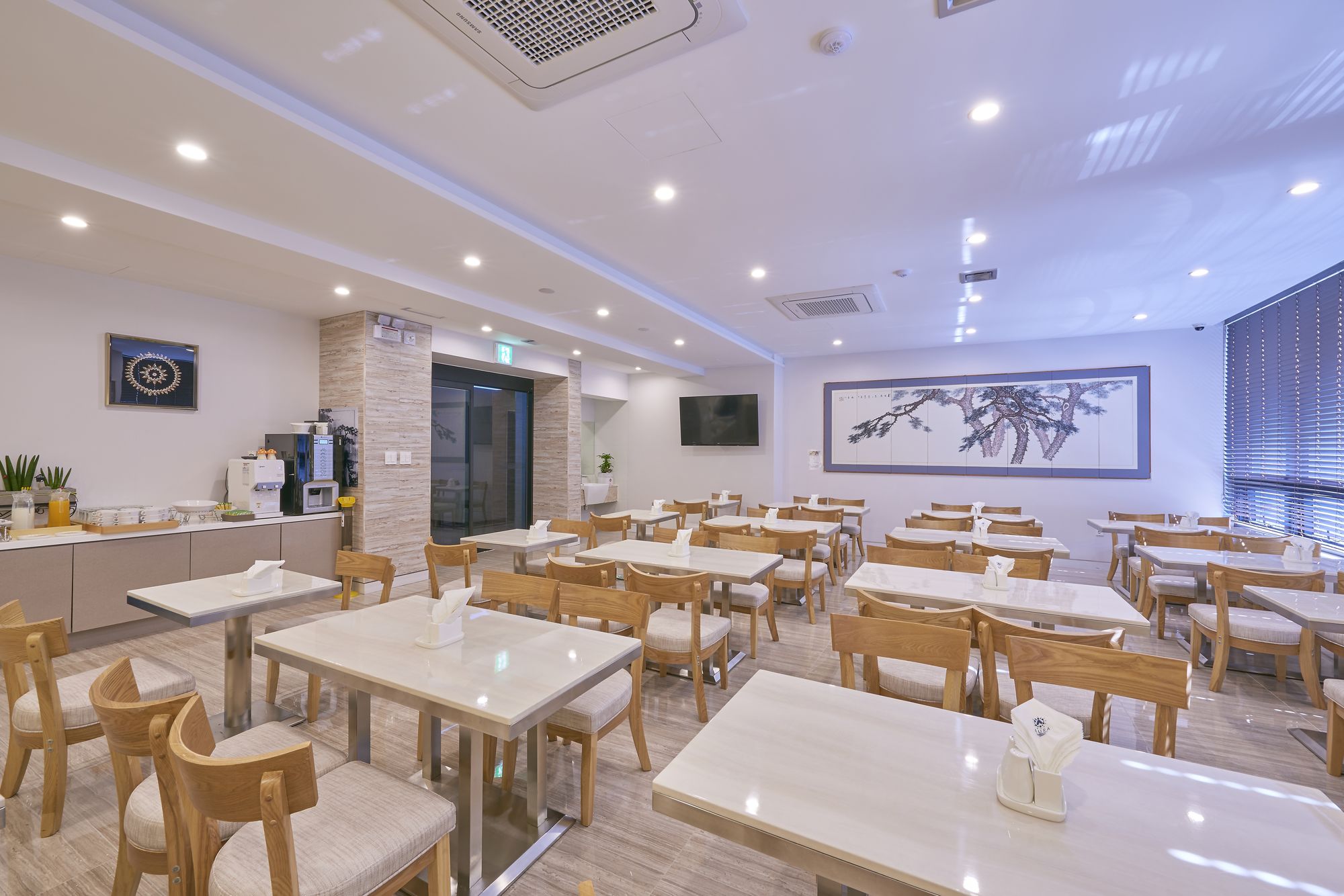 Фото Gwangju Aura Hotel