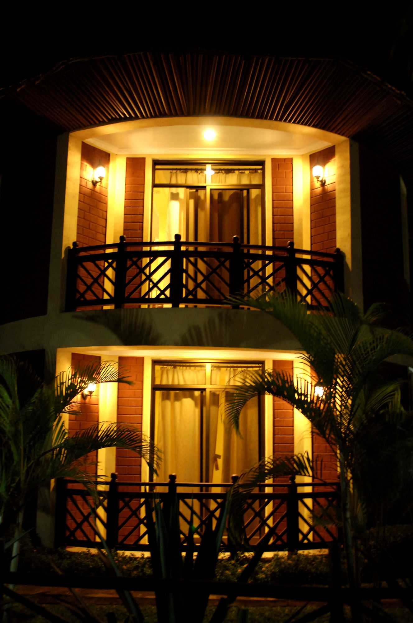 Фото Sunrise Beach Resort