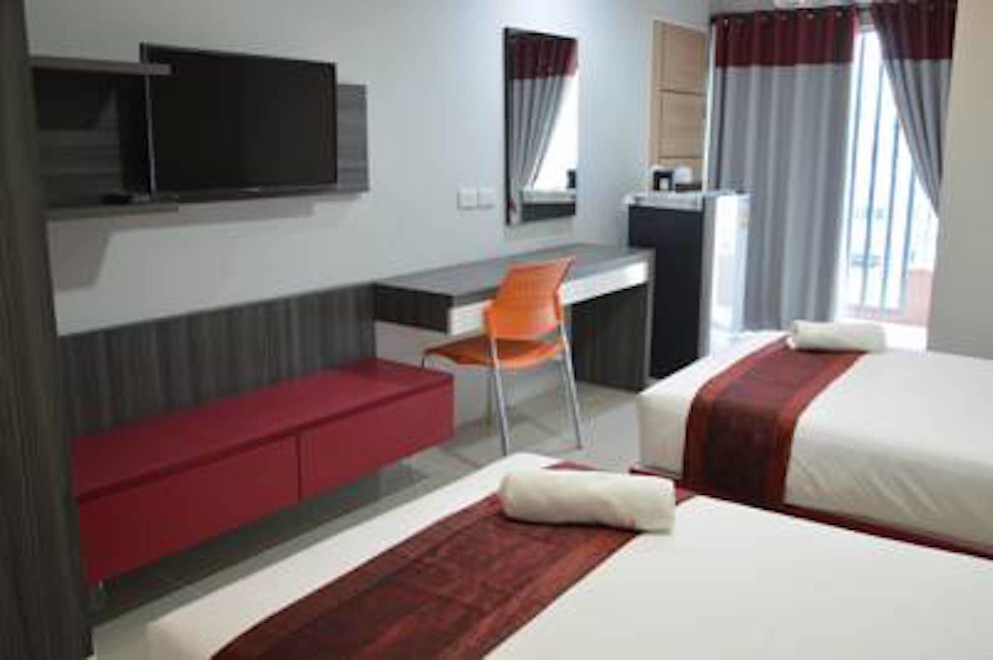 Фото Bright Apartment Hat Yai