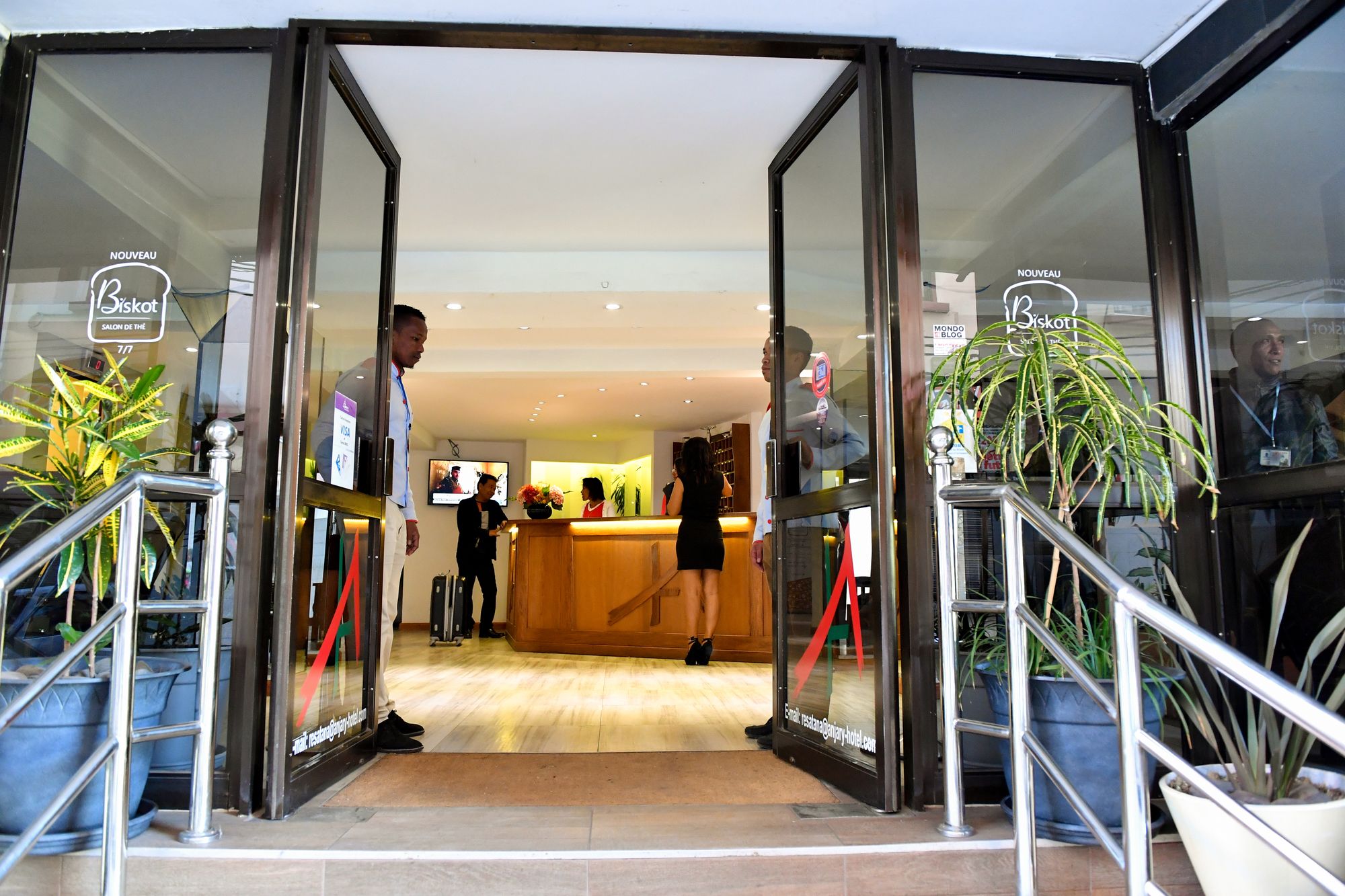 Фото Anjary Hôtel