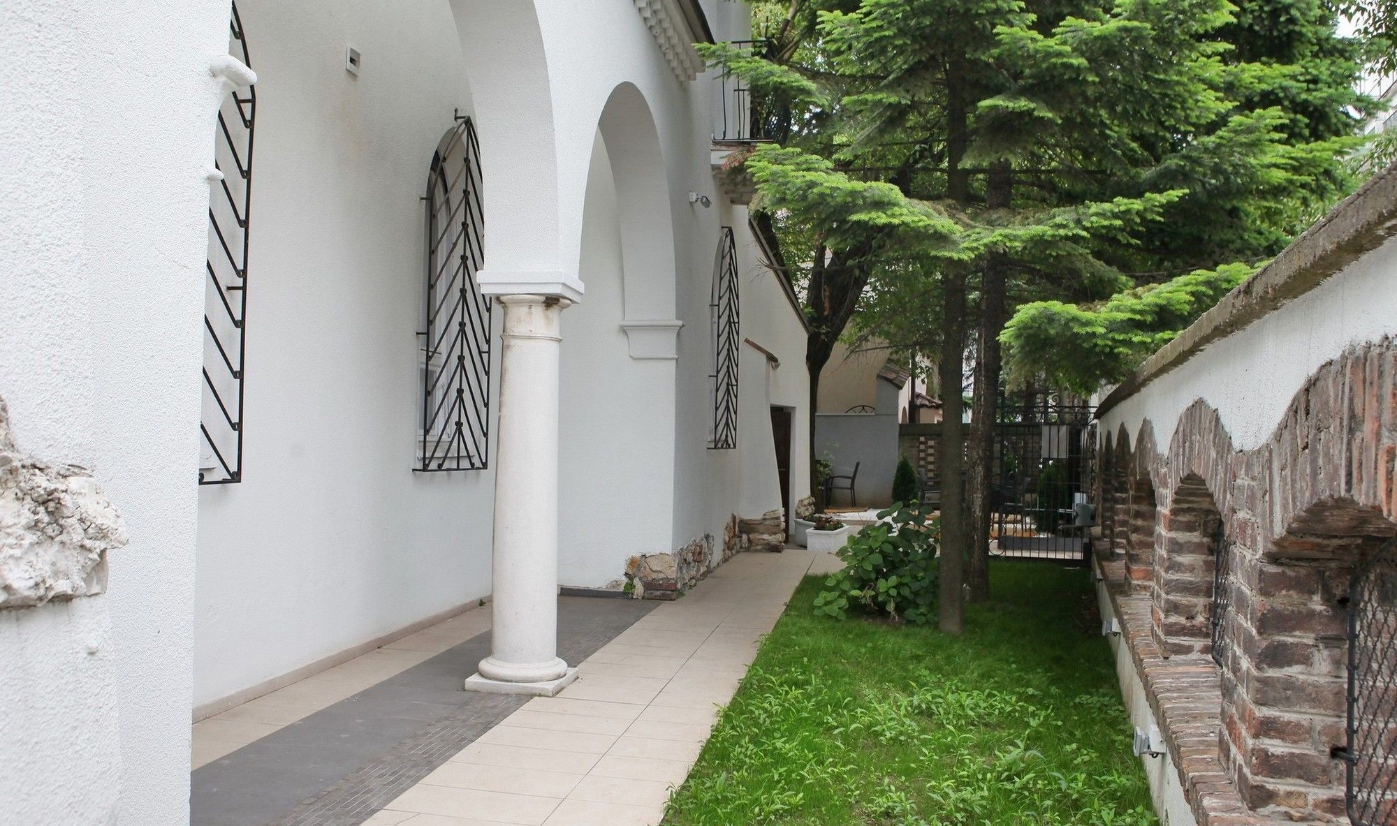 Фото Garni Hotel Dum Belgrade