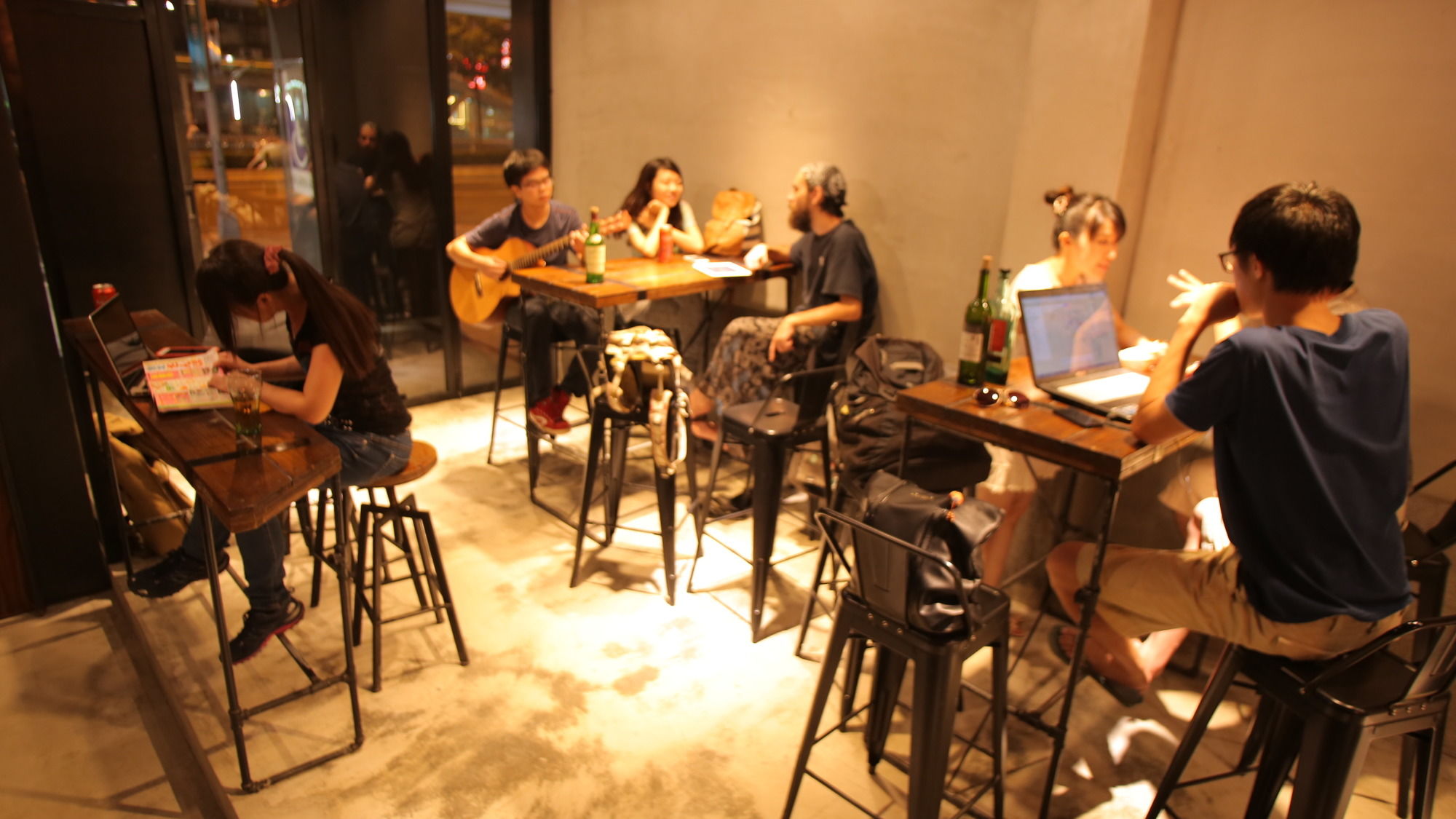 Фото Dongmen 3 Capsule Inn - Hostel