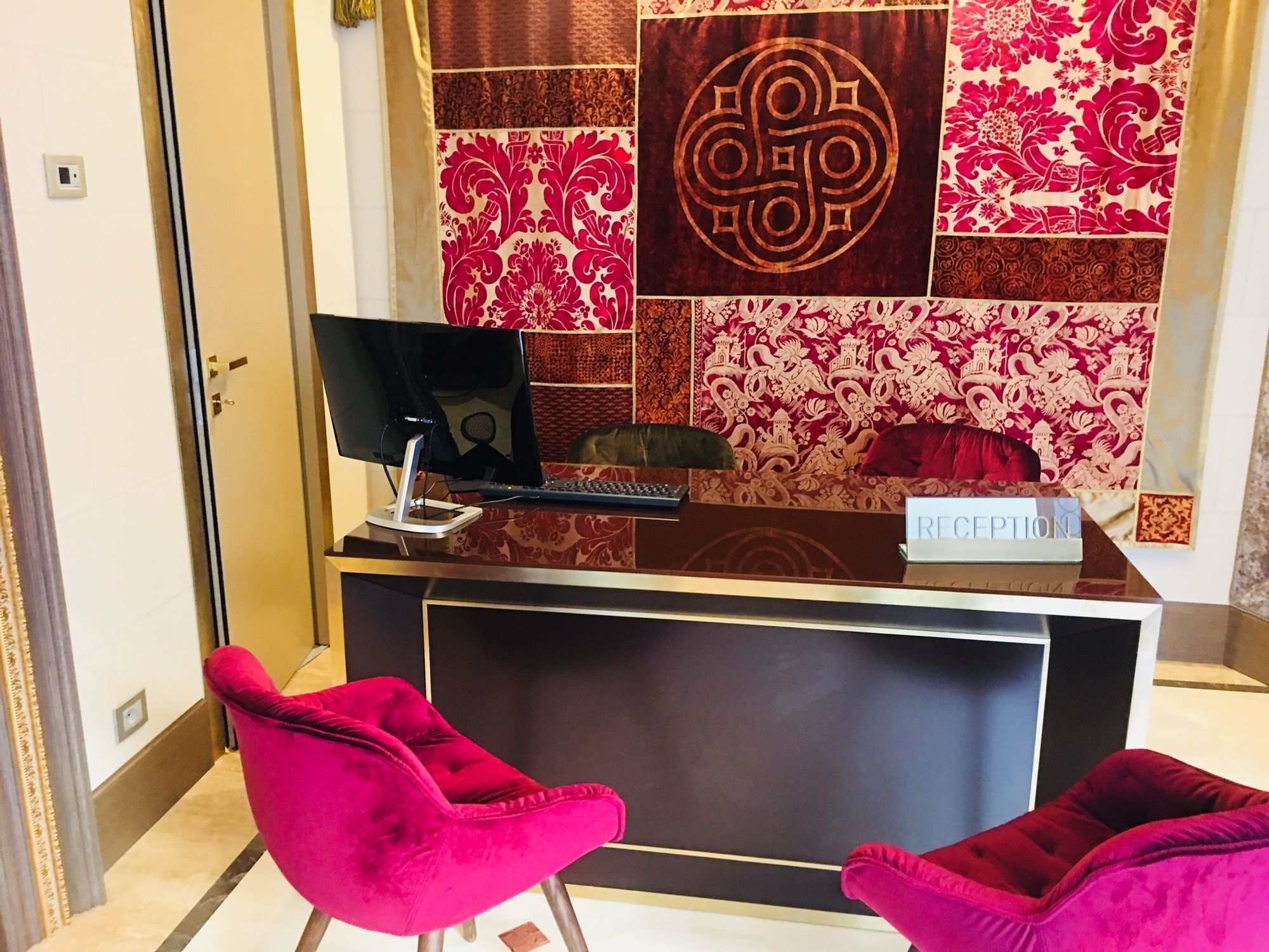 Фото Santa Croce Boutique Hotel