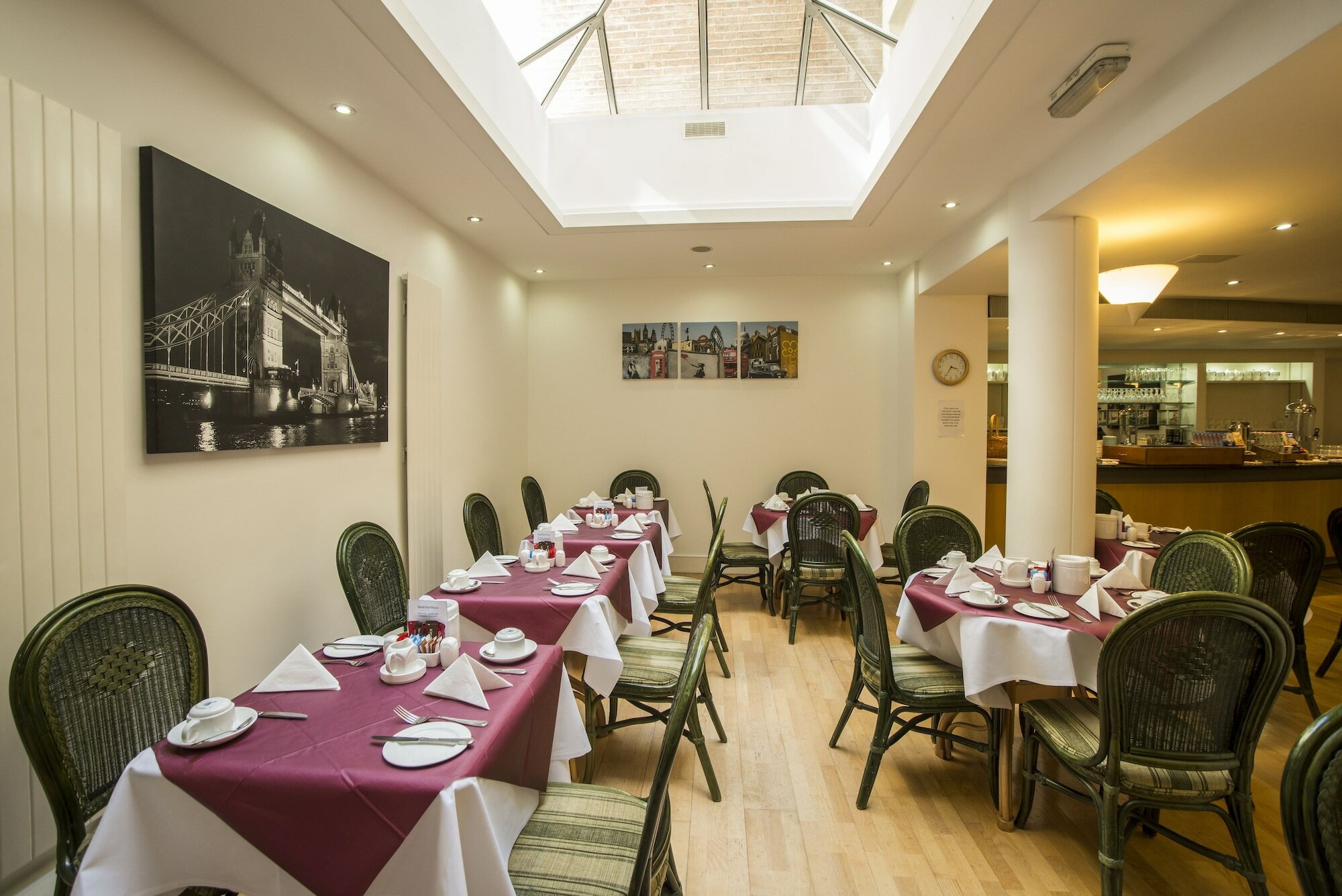 Фото The Darlington Hyde Park