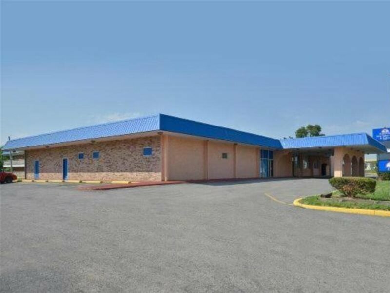 Фото Americas Best Value Inn & Suites Kansas City