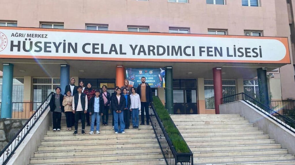 School Eleskirt Middle School, Eleskirt, photo