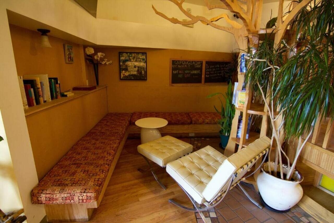 Фото Qupqugiaq Inn