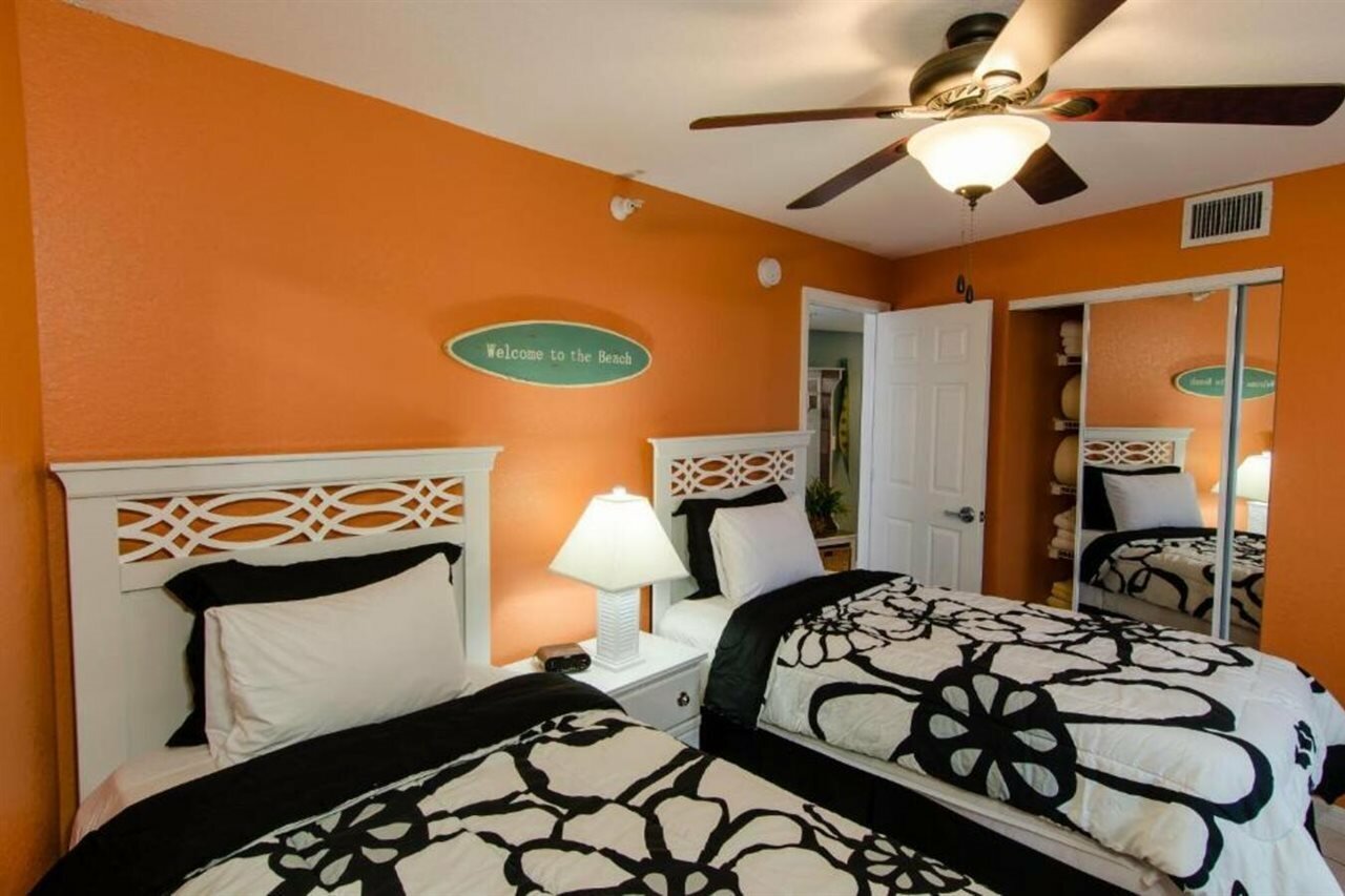 Фото Surf Beach Resort by Sunsational Beach Rentals