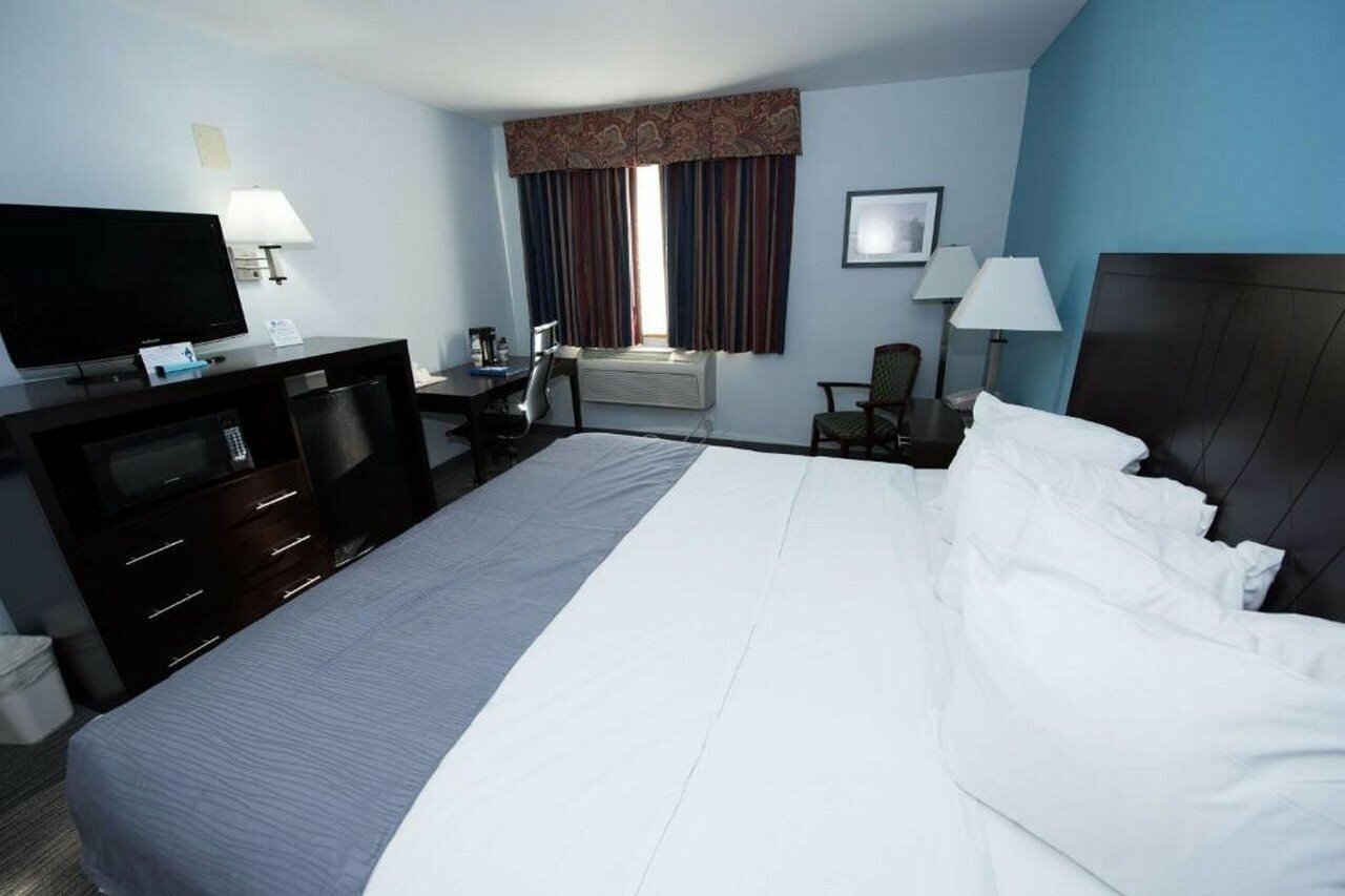 Фото Best Western New Baltimore Inn