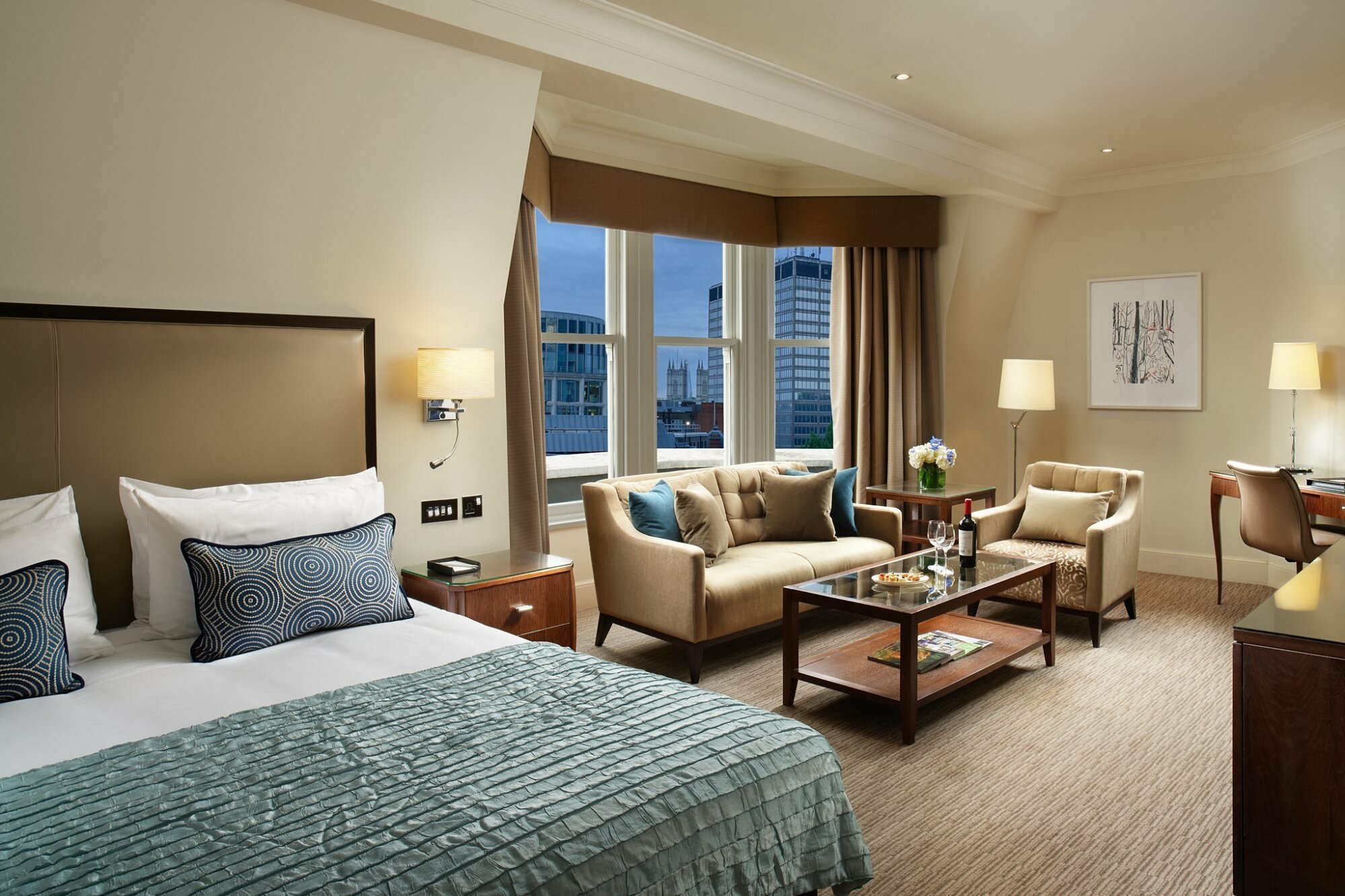 Фото St. James' Court, A Taj Hotel, London