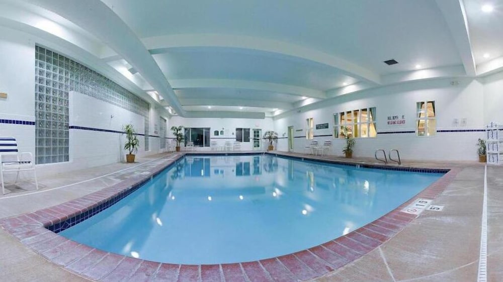 Фото Holiday Inn Express Hotel & Suites Idaho Falls, an Ihg Hotel