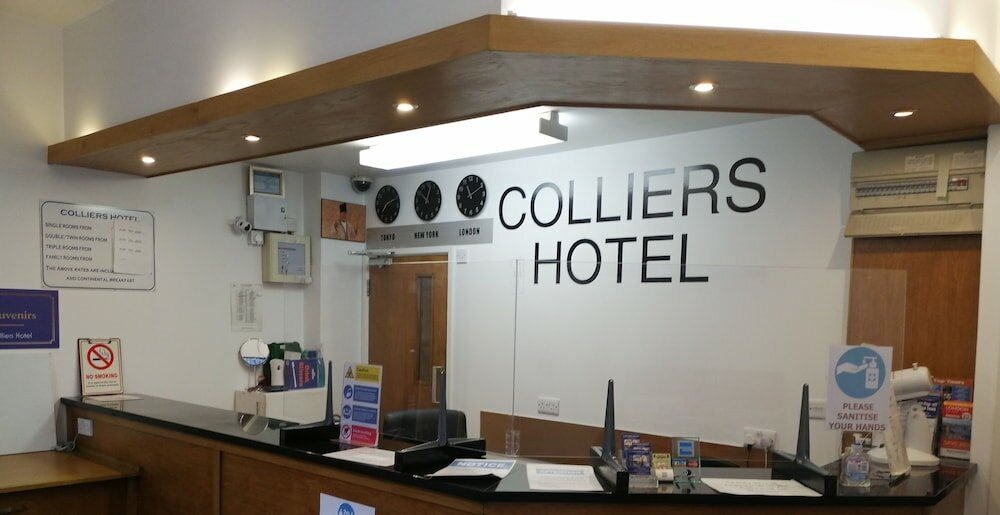 Фото Colliers Hotel