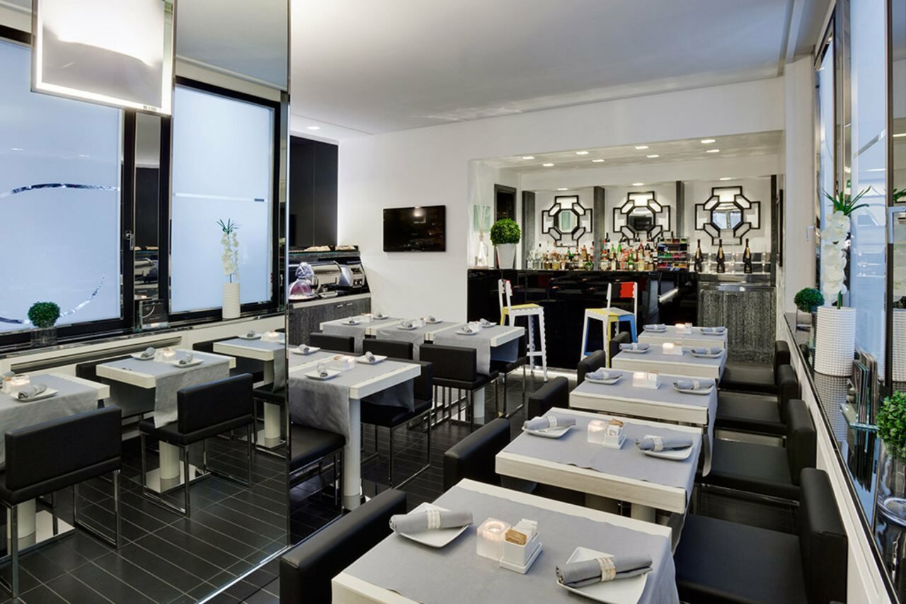 Фото Lhp Hotel Napoleon