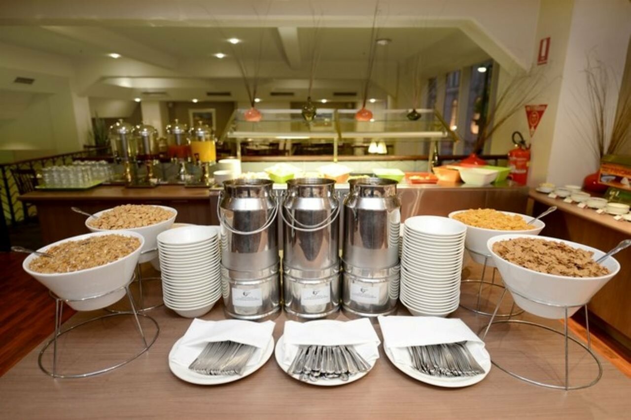 Фото Grosvenor Hotel Adelaide