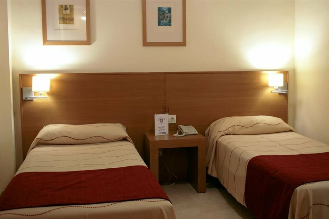 Фото Aparthotel Milord's Suites