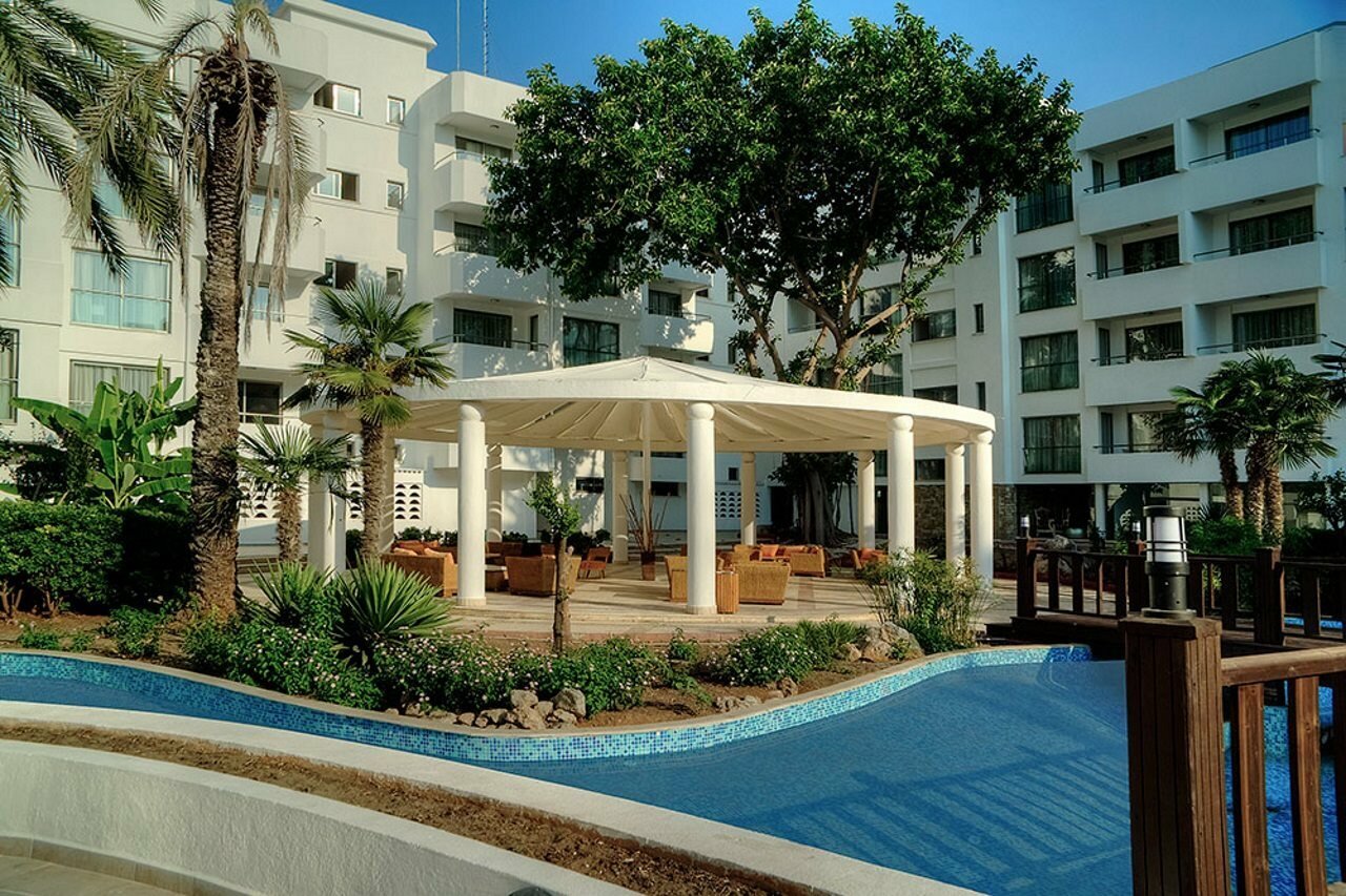 Фото Jasmine Court Hotel & Casino