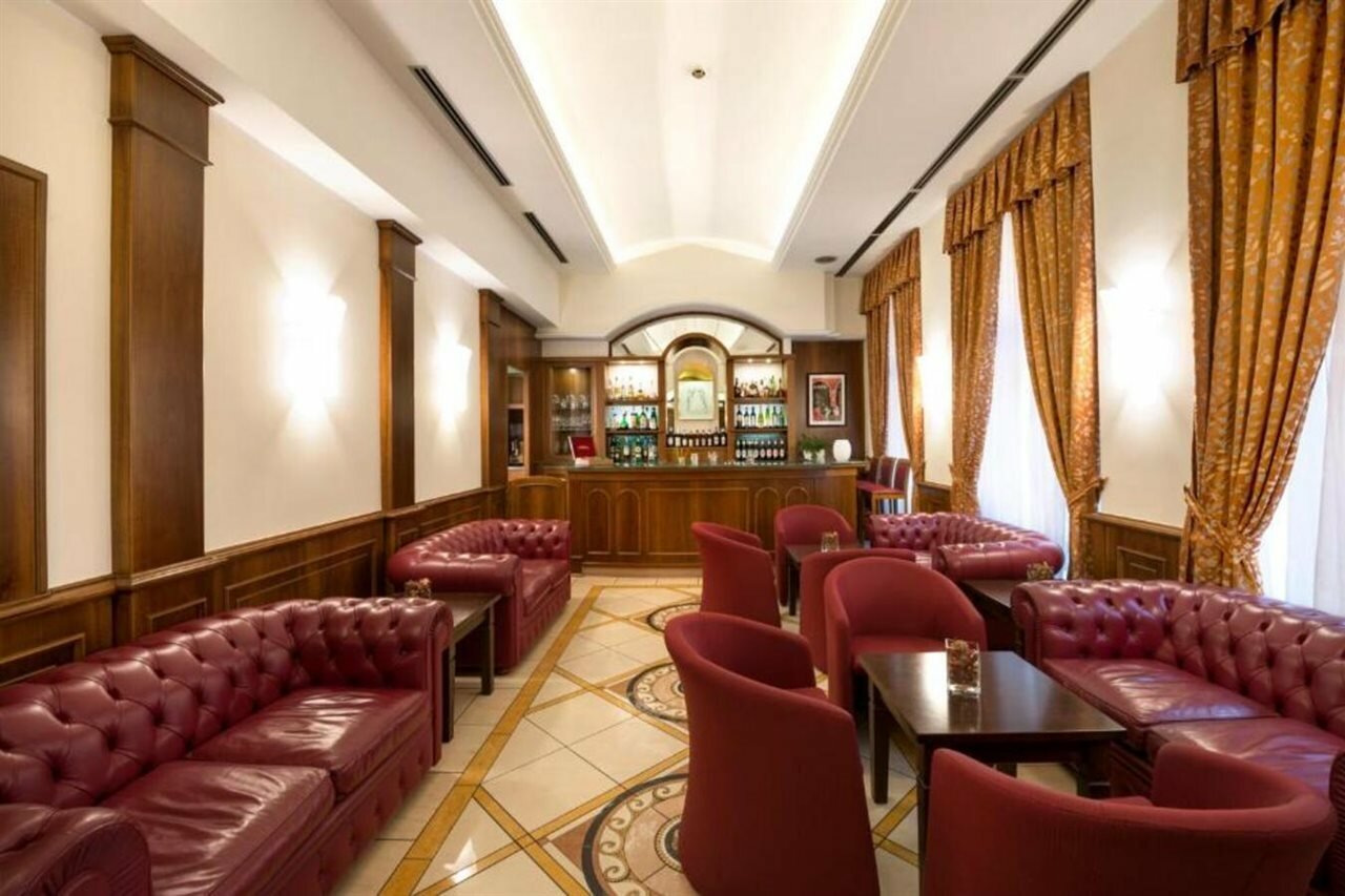 Фото Lancaster Hotel