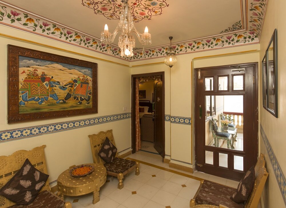 Фото Umaid Mahal - A Heritage Style Boutique Hotel