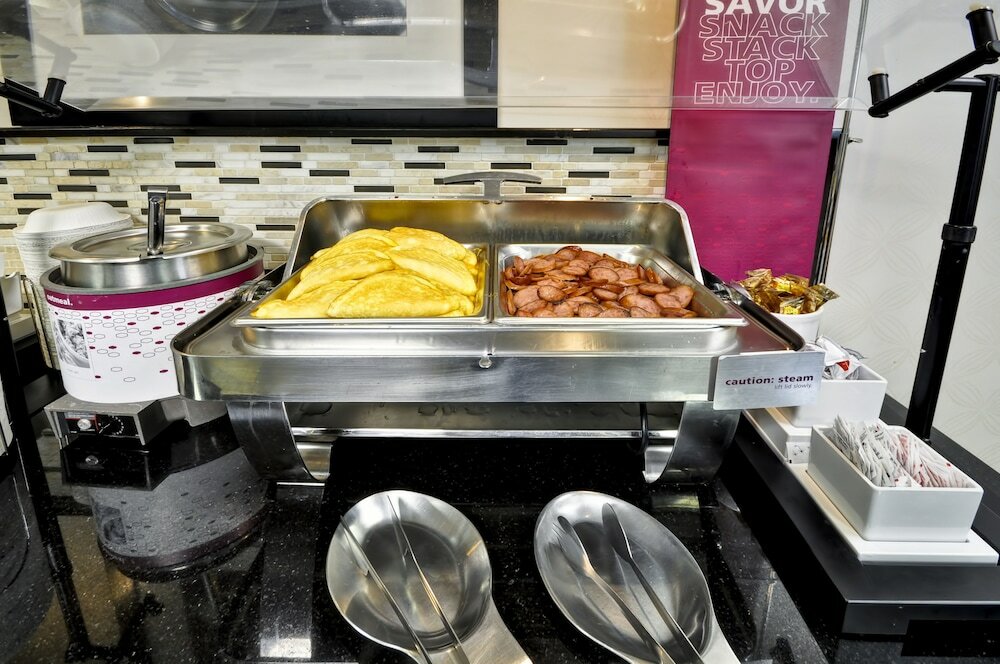 Фото Hampton Inn Austin North @ i - 35 & Hwy 183