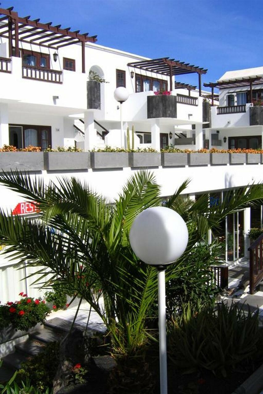 Фото Apartamentos Plaza Azul