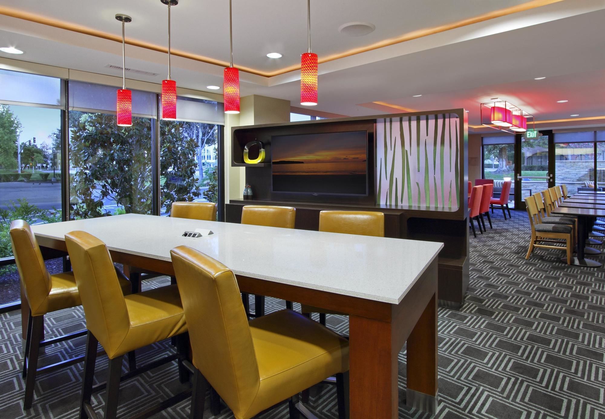 Фото TownePlace Suites San Jose Santa Clara