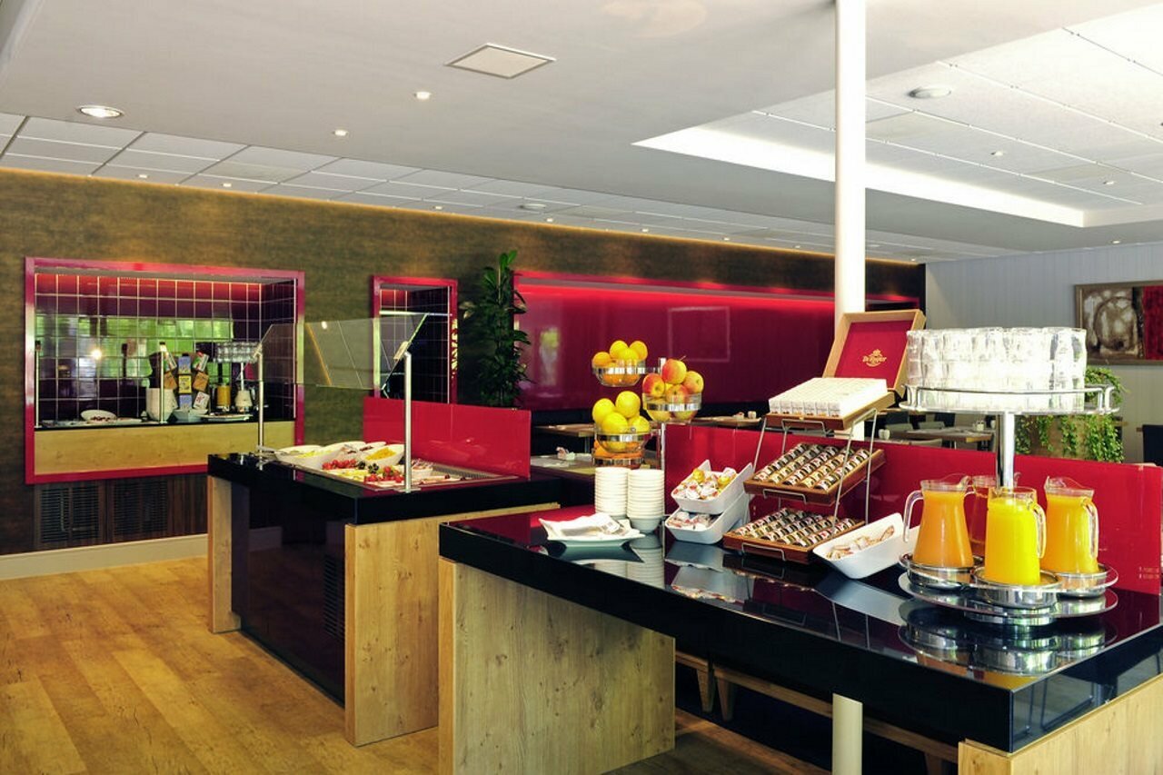 Фото Novotel Rotterdam Schiedam