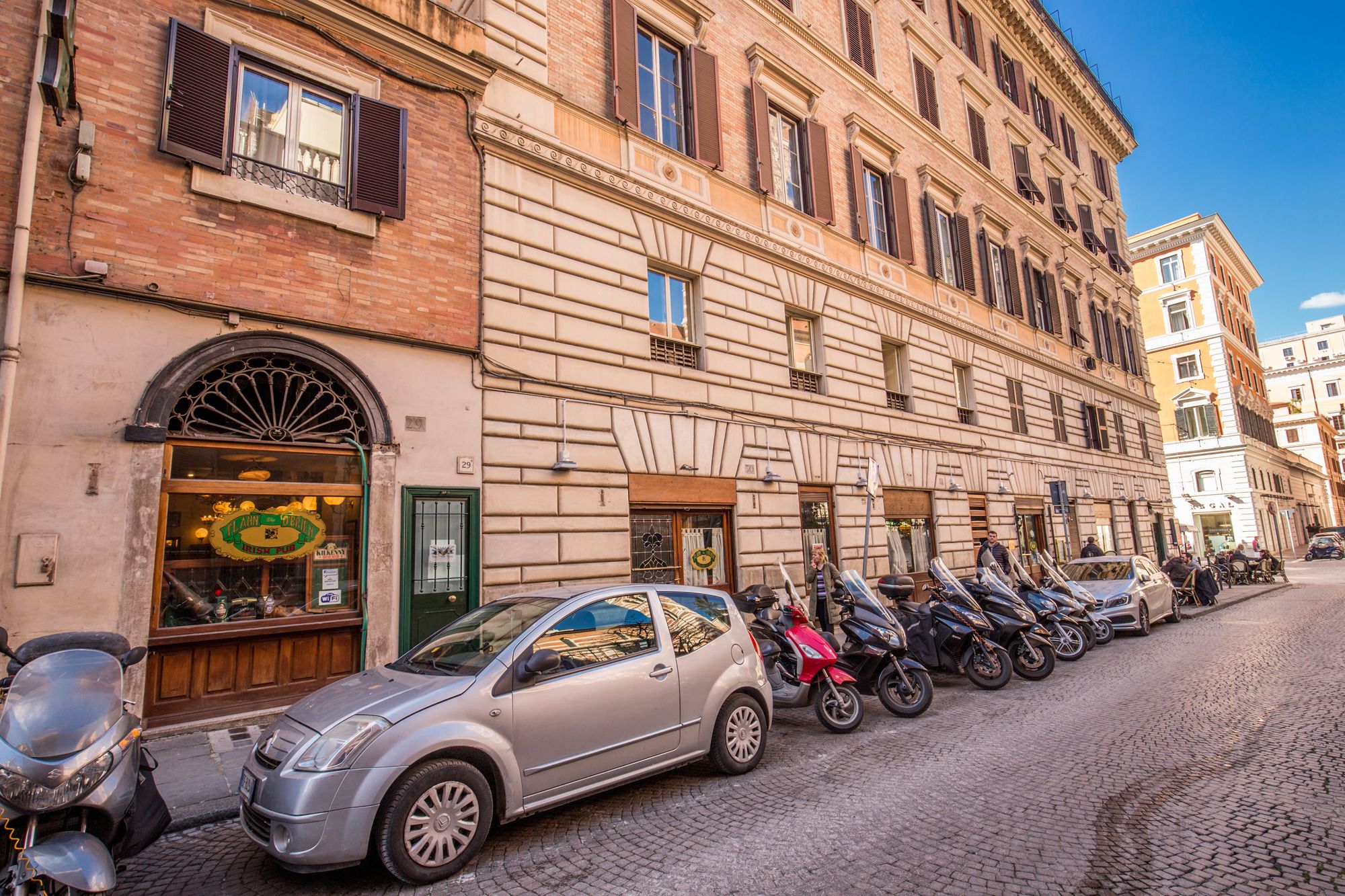 Фото Flann O'Brien Rooms