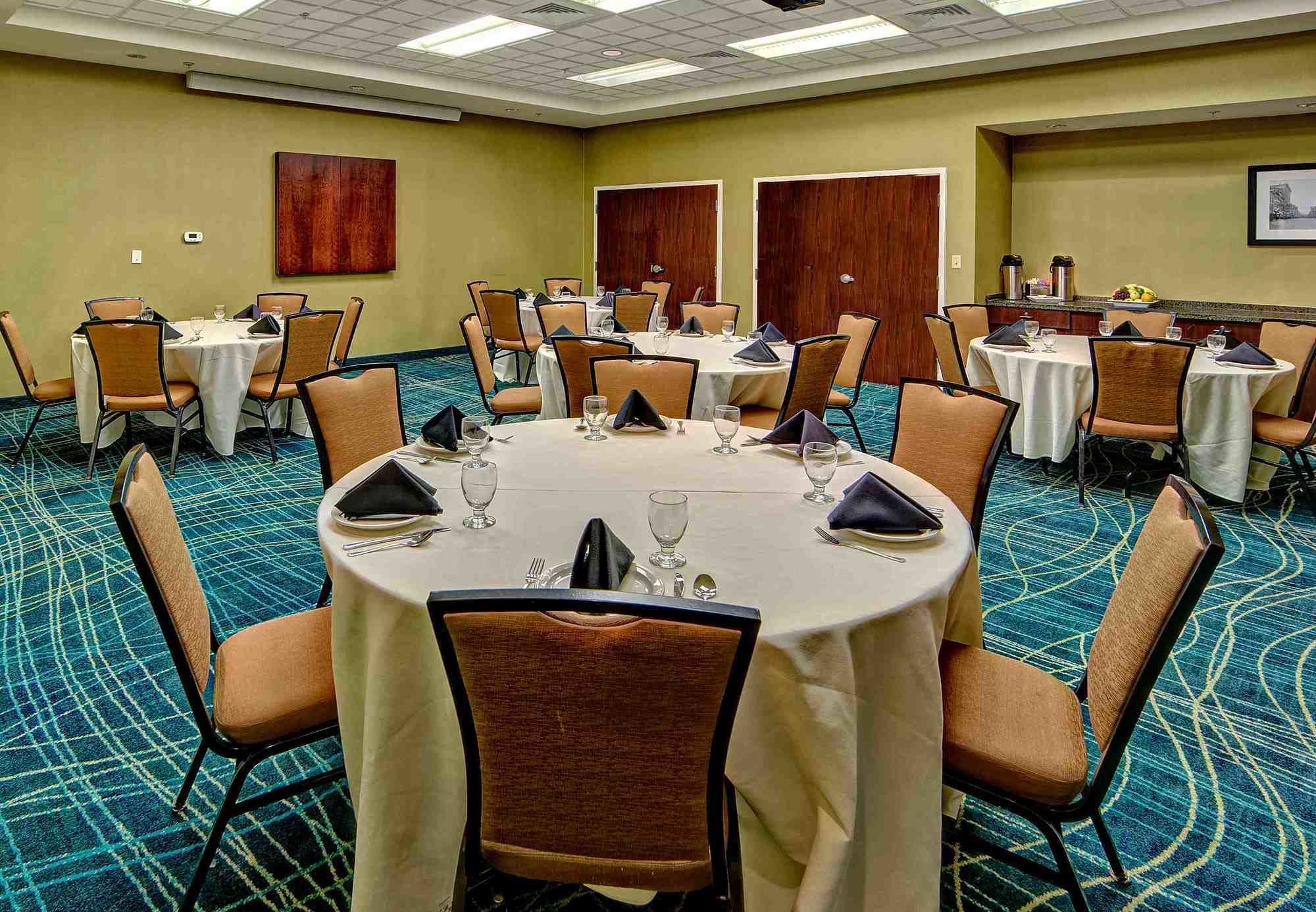 Фото SpringHill Suites Marriott Norfolk Old Dominion University