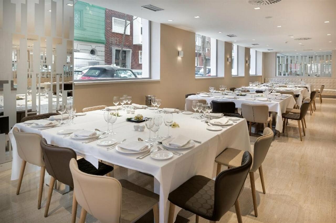 Фото Nh Madrid Zurbano