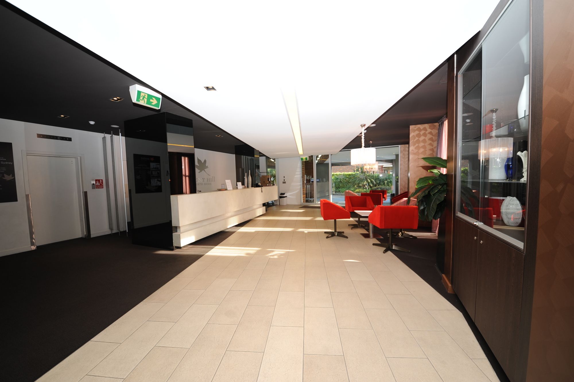 Фото Royal Pacific Hotel