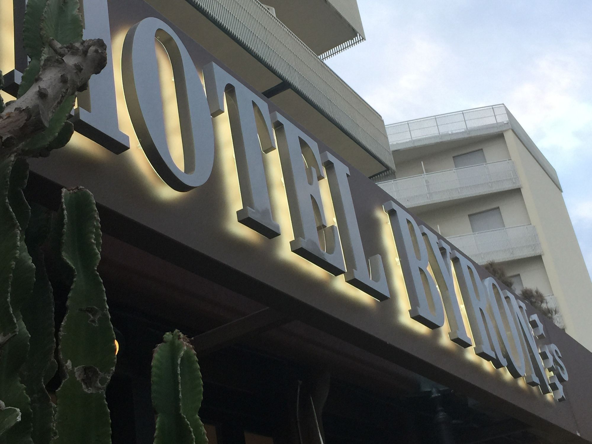 Фото Hotel Byron