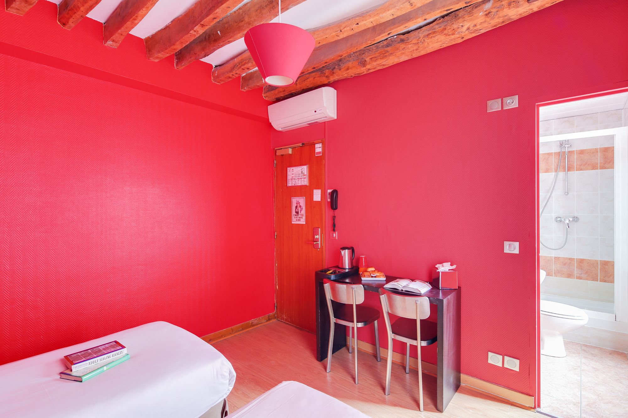 Фото Le Village Montmartre