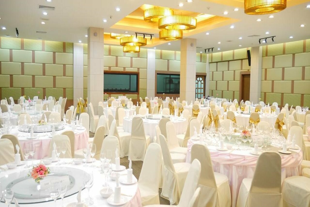 Фото Grand Ratchapruek Hotel